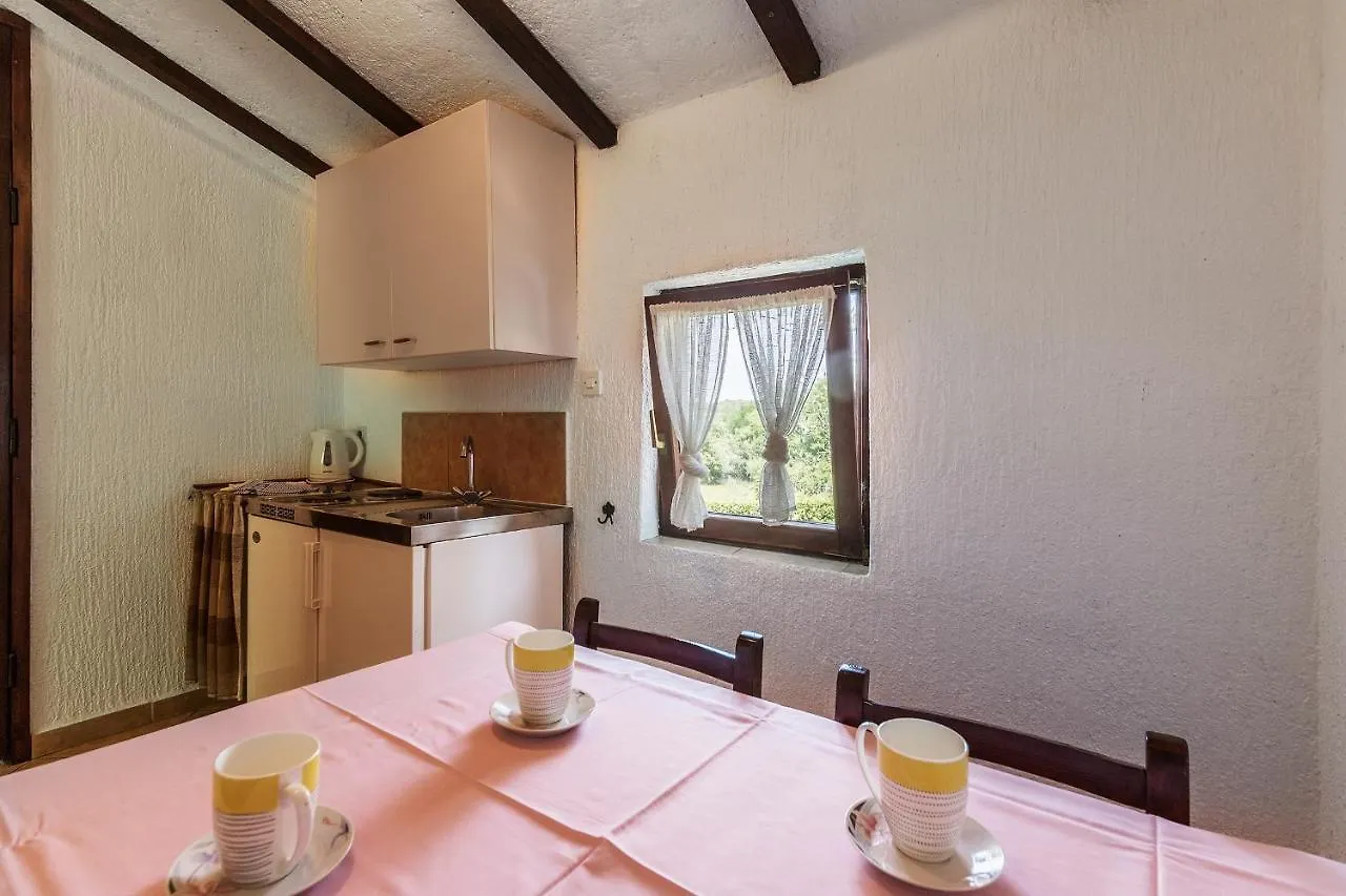 Mugeba Club Residence Porec 0*,