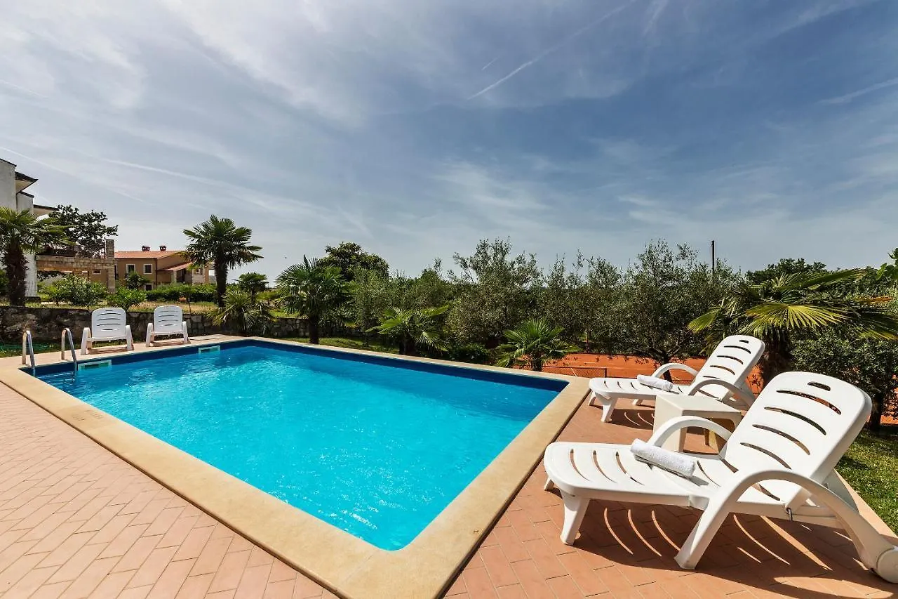 Mugeba Club Residence Porec
