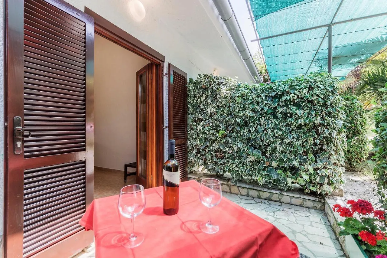 Apartment Mugeba Club Residence Porec